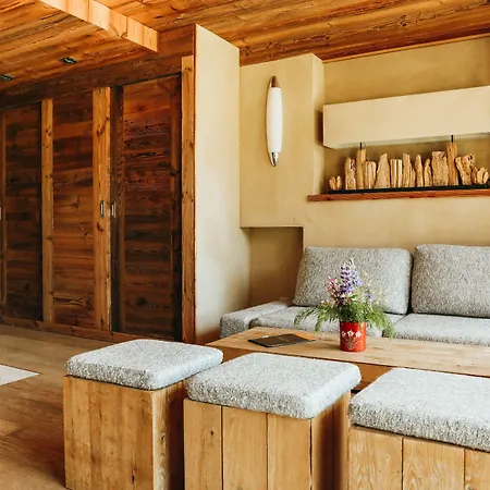 Les Grands Montets & Hotel 4*