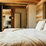 Готель Les Grands Montets & Шамоні
