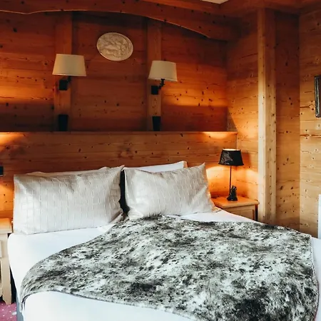 Les Grands Montets & ホテル 4*
