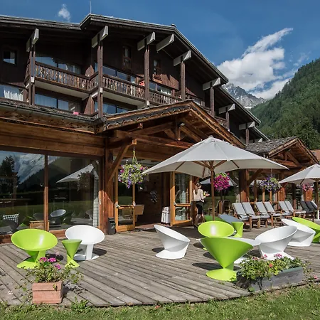 Les Grands Montets Hotel & Spa Hotel 4*