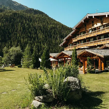 Les Grands Montets Hotel & Spa Hotel 4*